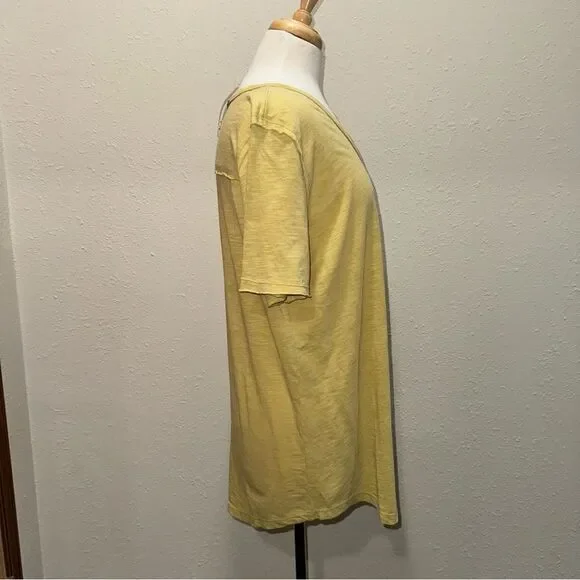 Rae Mode Basic Pocket Tee - Picture 3 of 6